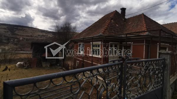 Casa 3 camere de vanzare in Nadaselu, cartier Centru