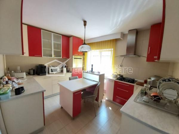 Casa 4 camere de vanzare in Cluj-napoca, cartier Dambul Rotund