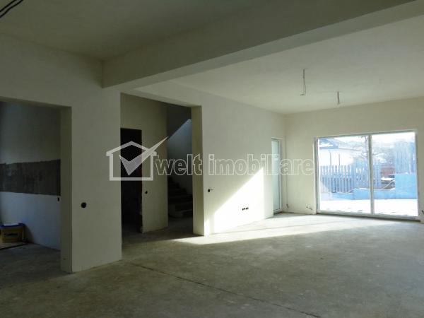 Casa 4 camere de vanzare in Dezmir, cartier Centru