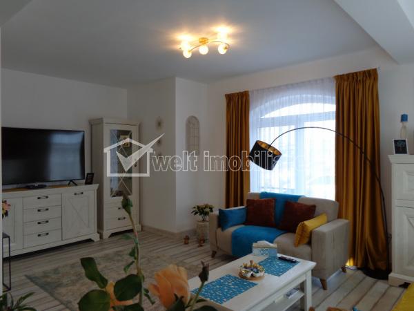 Casa 5 camere de vanzare in Dezmir, cartier Centru