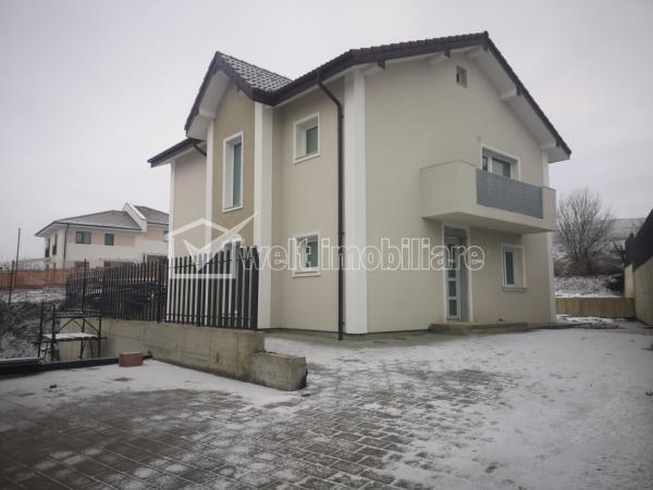 Casa 5 camere de vanzare in Sannicoara, cartier Centru
