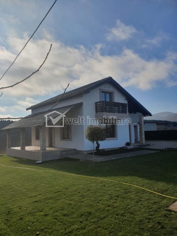 Casa 4 camere de vanzare in Finisel, cartier Centru