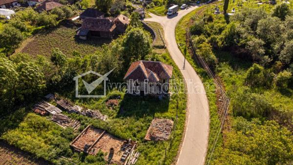 Casa 3 camere de vanzare in Huedin, cartier Centru