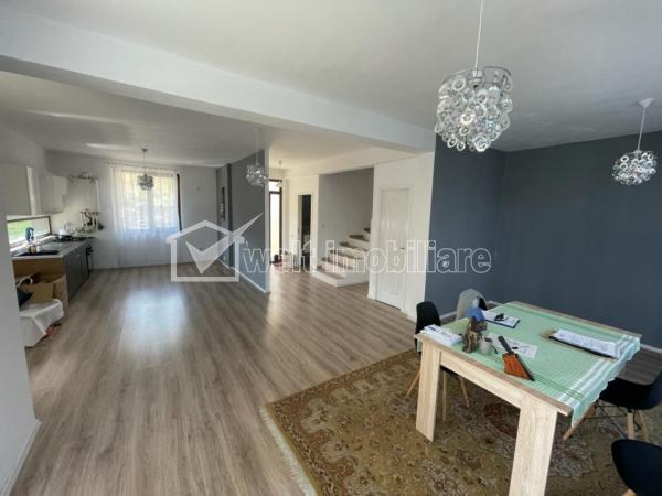 Casa 4 camere de vanzare in Floresti, cartier Centru