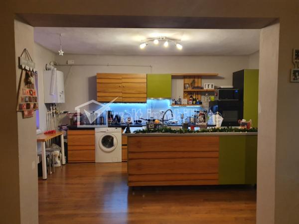 Casa 3 camere de vanzare in Boldut, cartier Centru
