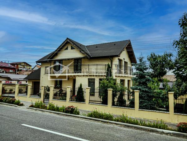 Casa 5 camere de vanzare in Cluj-napoca, cartier Dambul Rotund
