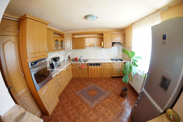 Casa 5 camere de inchiriat in Cluj-napoca, cartier Manastur
