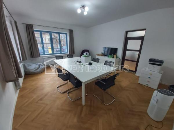 Casa 12 camere de inchiriat in Cluj-napoca, cartier Andrei Muresanu